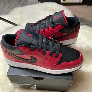 Jordan 1 low gym red/black